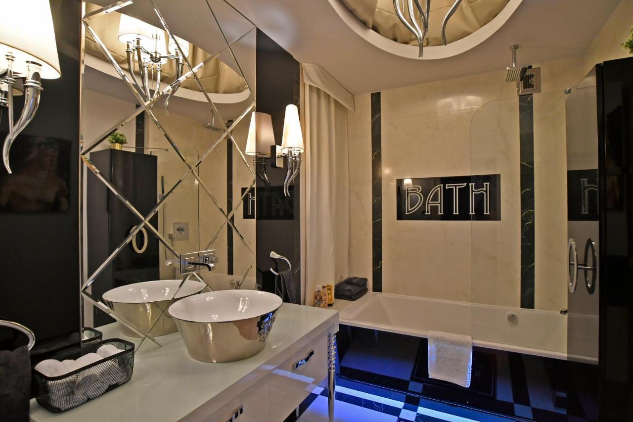 Appartamento Luxuryflat Near Centre On118 Sqm, 3Br,2Bth,8Bed,Ac Budapest Esterno foto