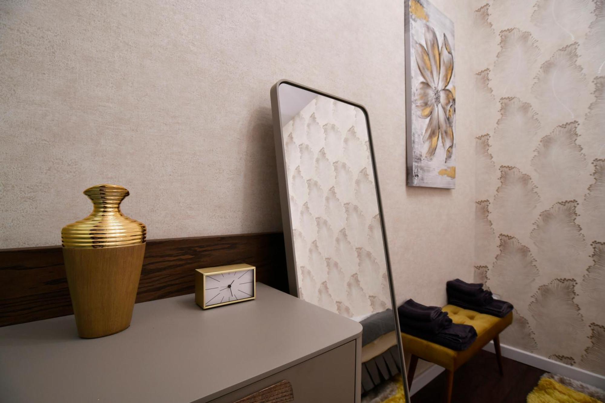 Appartamento Luxuryflat Near Centre On118 Sqm, 3Br,2Bth,8Bed,Ac Budapest Esterno foto