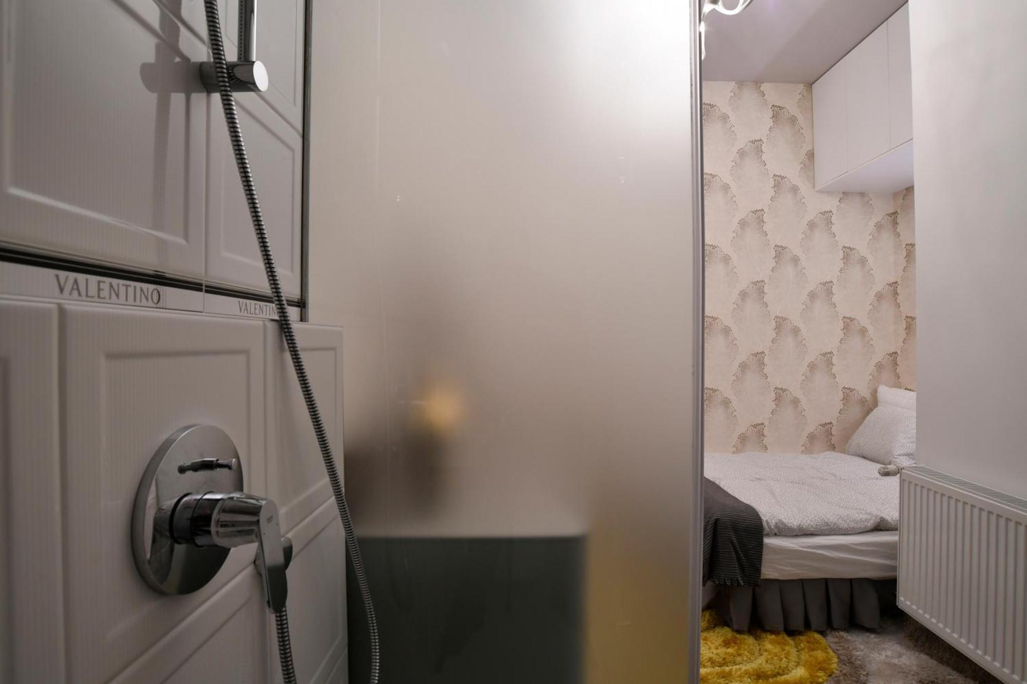 Appartamento Luxuryflat Near Centre On118 Sqm, 3Br,2Bth,8Bed,Ac Budapest Esterno foto