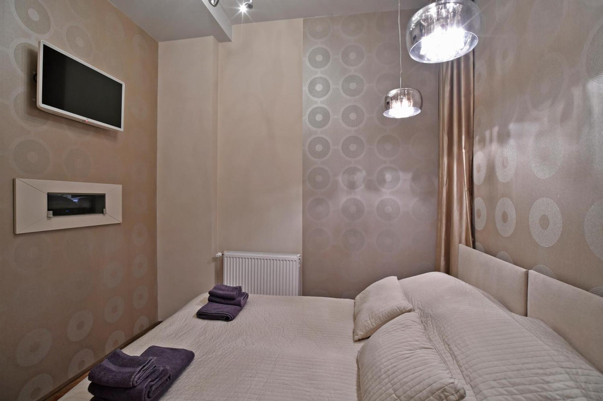 Appartamento Luxuryflat Near Centre On118 Sqm, 3Br,2Bth,8Bed,Ac Budapest Esterno foto